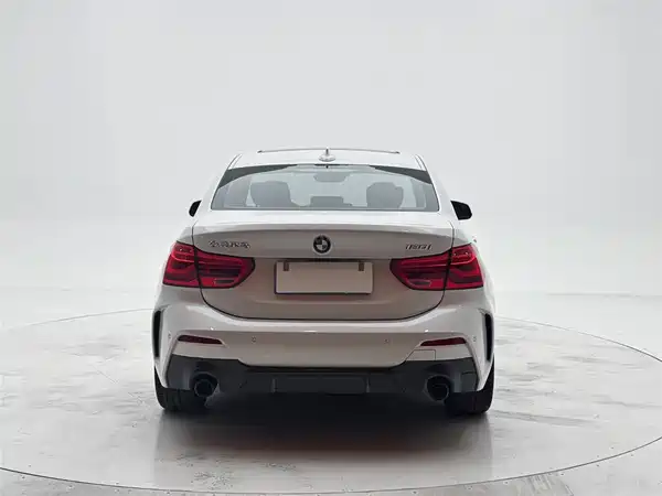 BMW 1 Series 2021