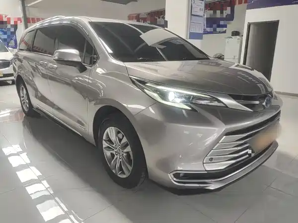 Toyota Sienna 2022