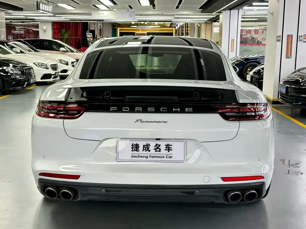 Porsche Panamera 2018 — фото 8
