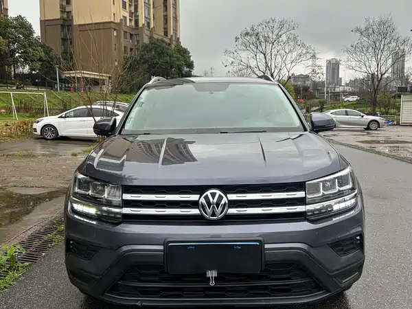 Volkswagen Tharu 2020