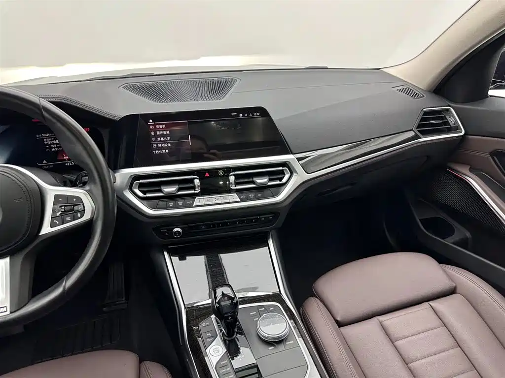 BMW 3 Series 2021 — фото 15