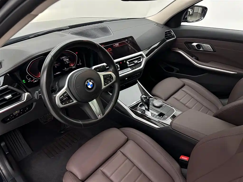 BMW 3 Series 2021 — фото 16