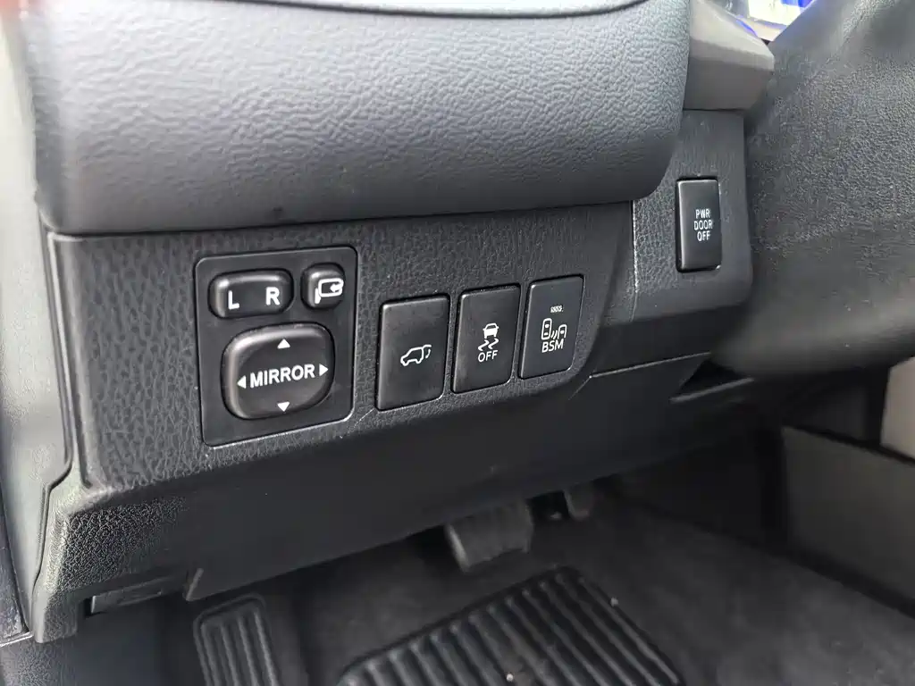 Toyota RAV4 2014 — фото 23