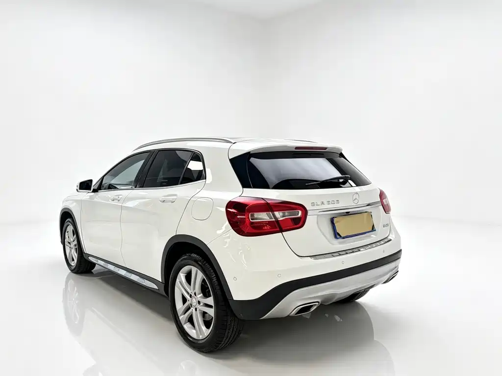 Mercedes-Benz GLA 2015 — фото 4