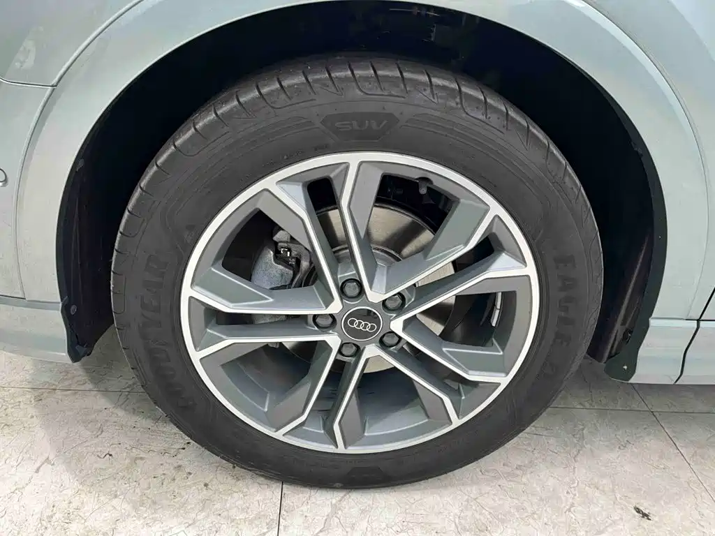 Audi Q3 2023 — фото 20