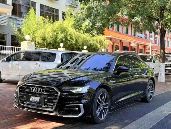 Audi A6L 2022