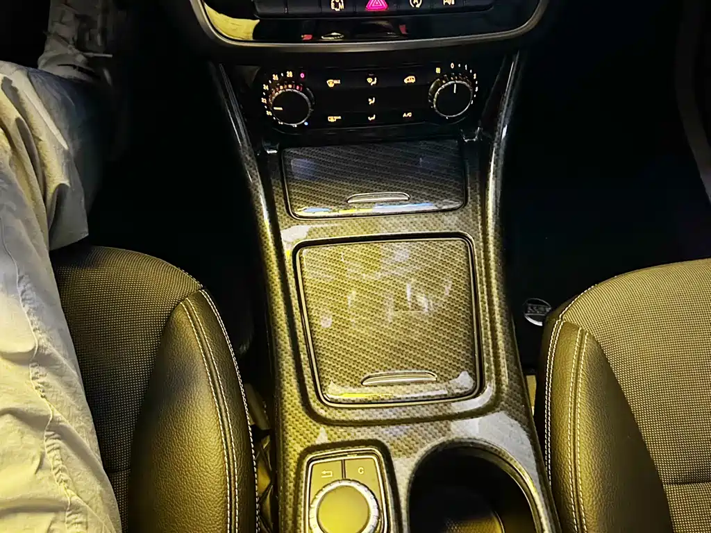Mercedes-Benz A-Class 2015 — фото 13