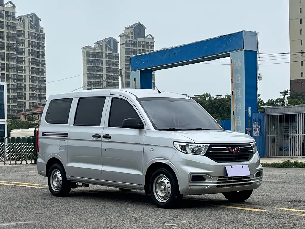 Wuling Hongguang V 2023 — фото 3