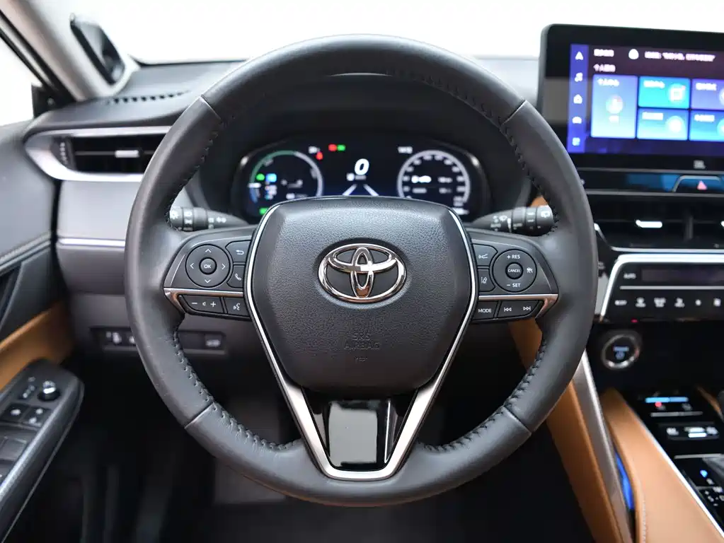Toyota Venza 2024 — фото 11
