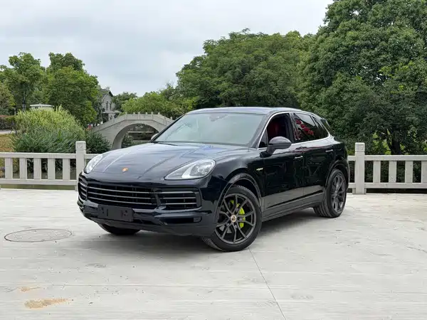 Porsche Cayenne New Energy 2021