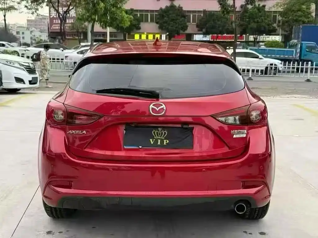 Mazda 3 Axela 2017 — фото 5