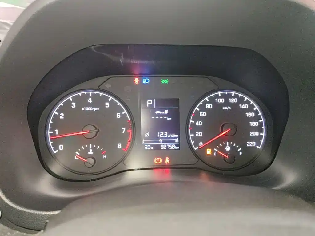 Hyundai Verna 2018 — фото 12