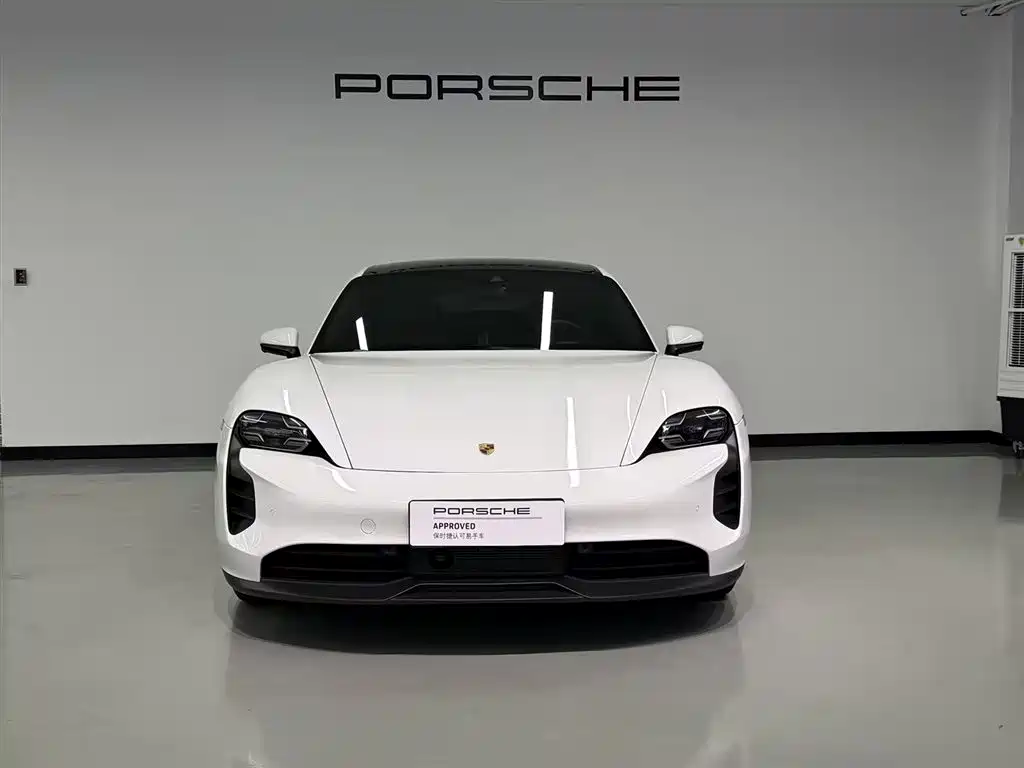 Porsche Taycan 2021 — фото 2