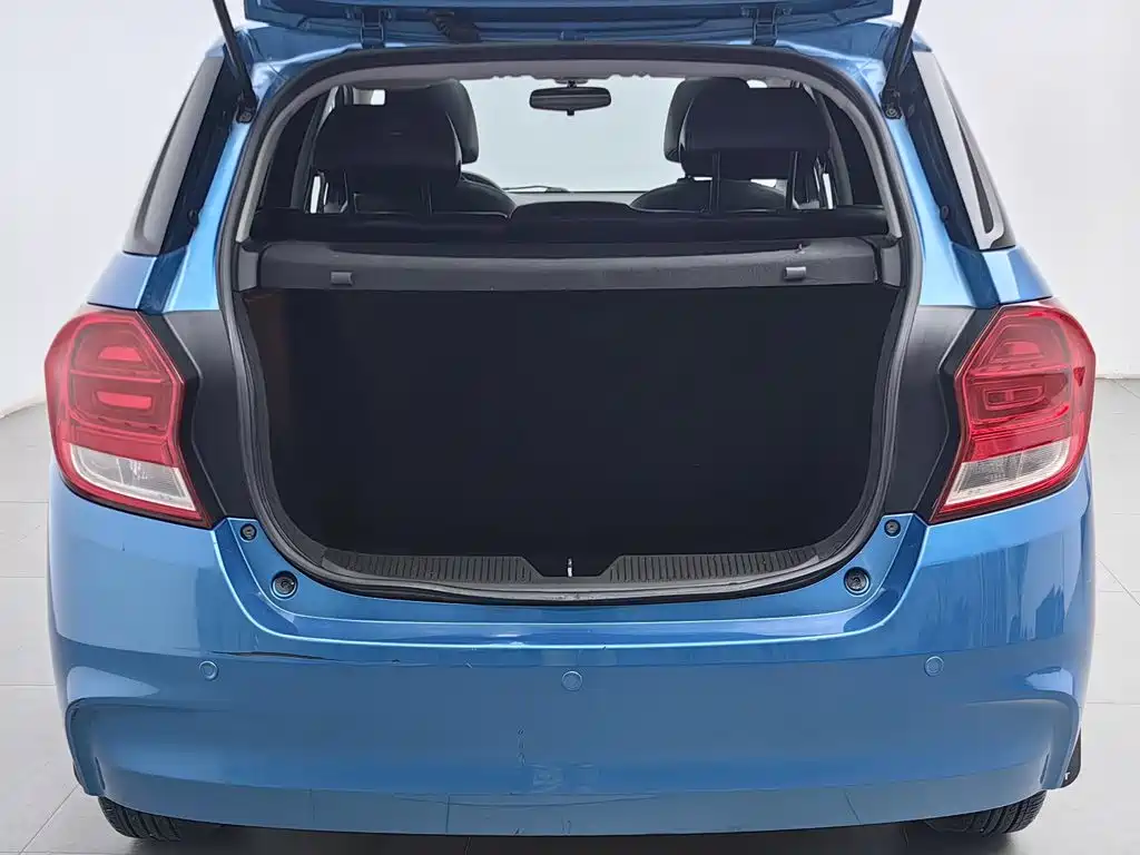 Chevrolet Lefeng RV 2016 — фото 16