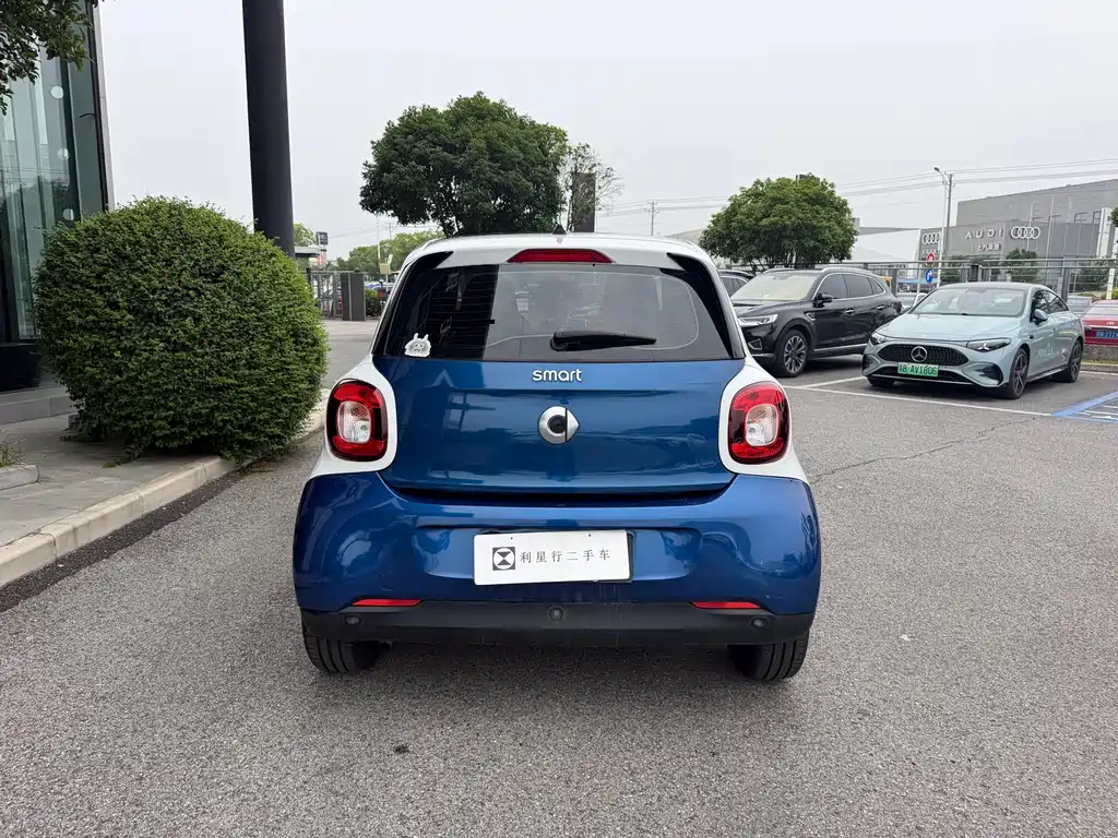 smart Forfour 2018 — фото 15