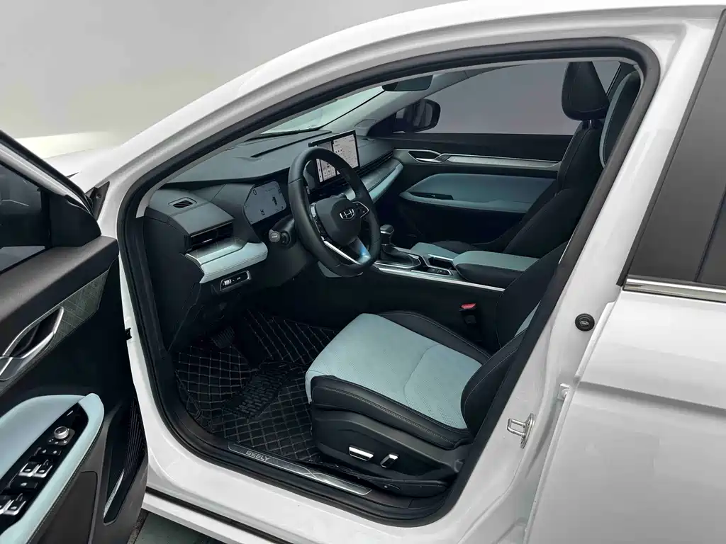 Geely Emgrand L 2022 — фото 9