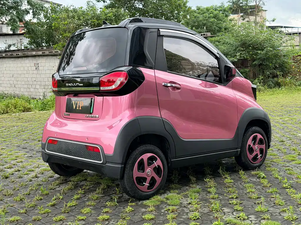 Baojun E100 2020