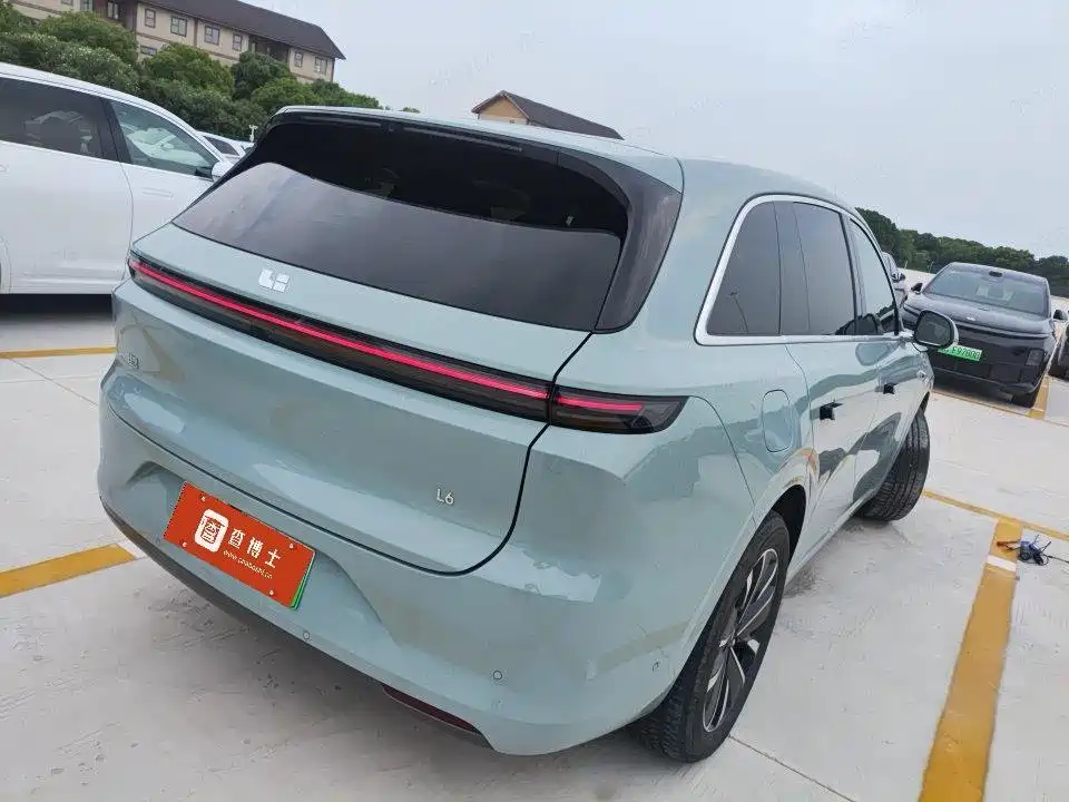 Li Auto Li L6 2025