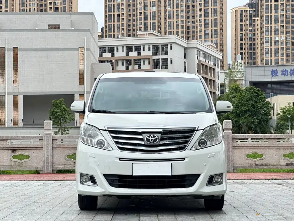 Toyota Alphard 2014 — фото 2