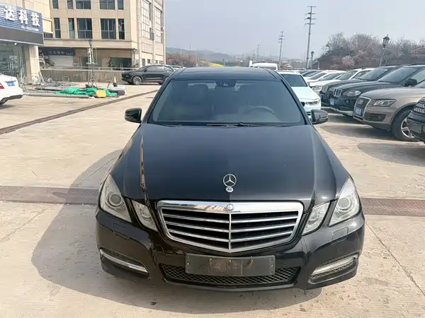 Mercedes-Benz E-Class 2012