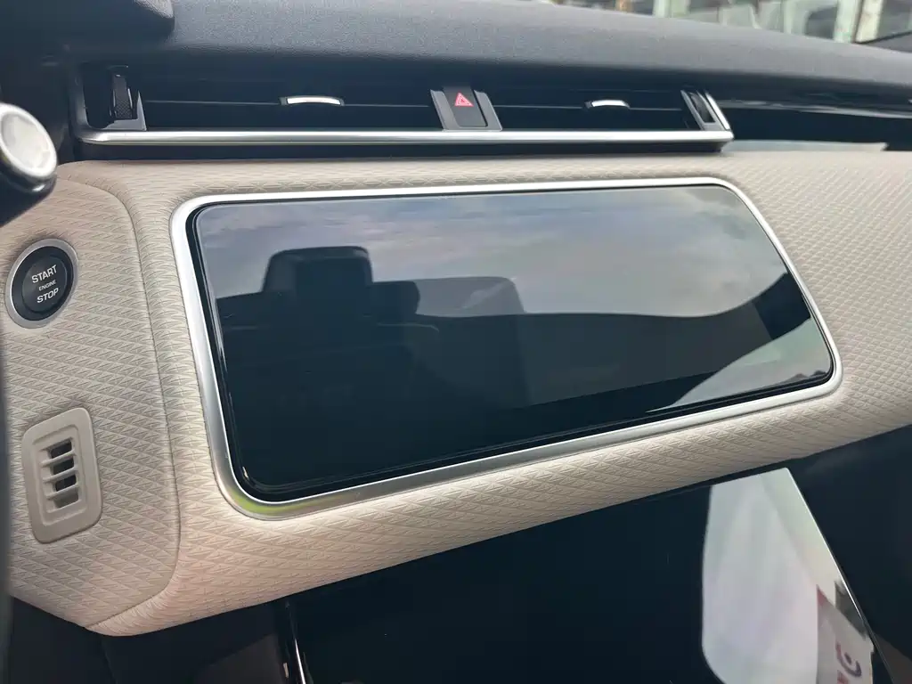 Land Rover Velar 2018 — фото 10