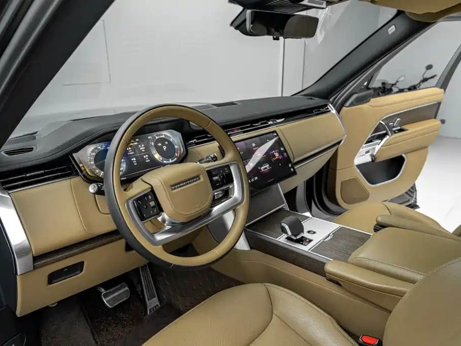 Land Rover Range Rover 2024 — фото 16