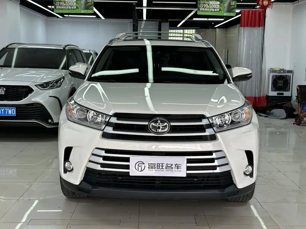 Toyota Highlander 2020 — фото 3