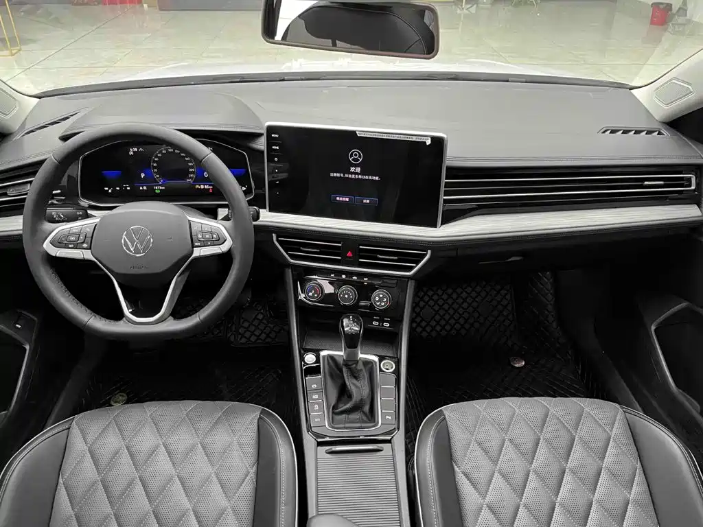 Volkswagen Sagitar 2026