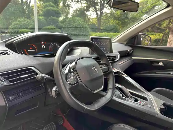 Peugeot 5008 2018