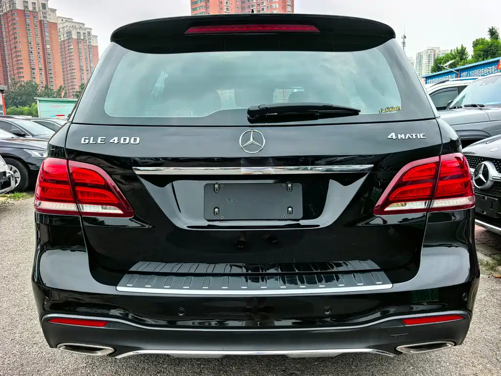 Mercedes-Benz GLE 2016