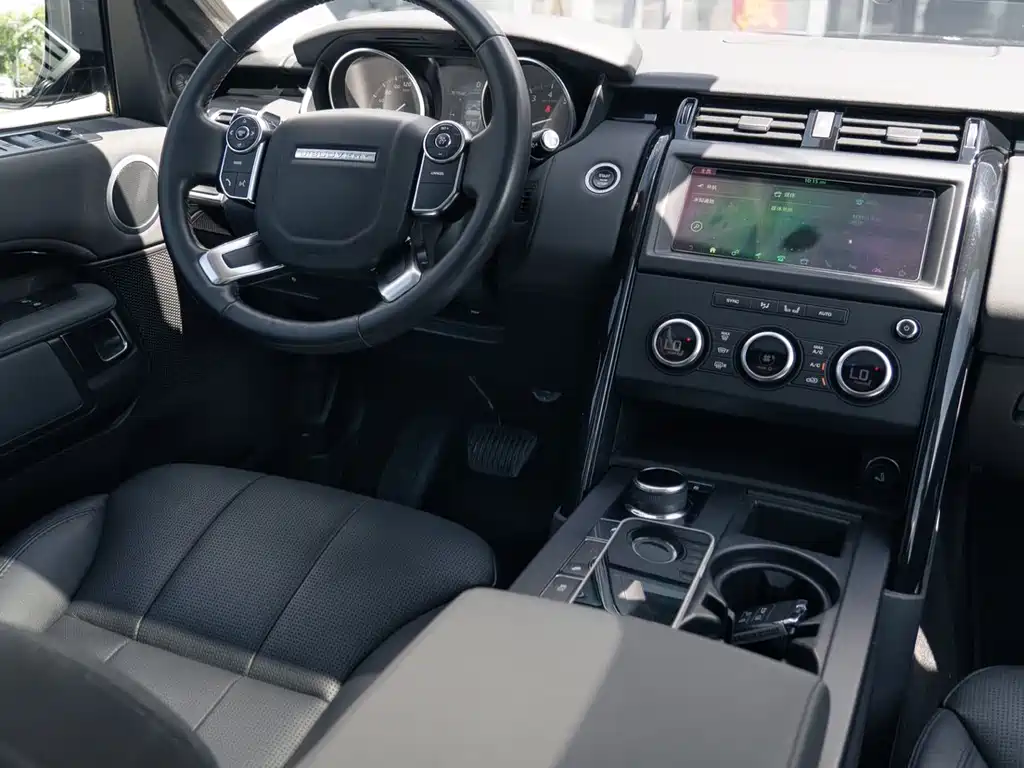 Land Rover Discovery 2018