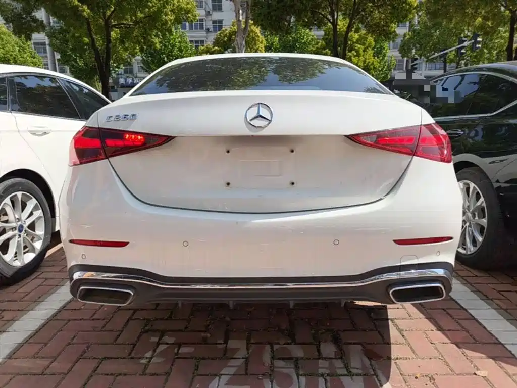 Mercedes-Benz C-Class 2023 — фото 6