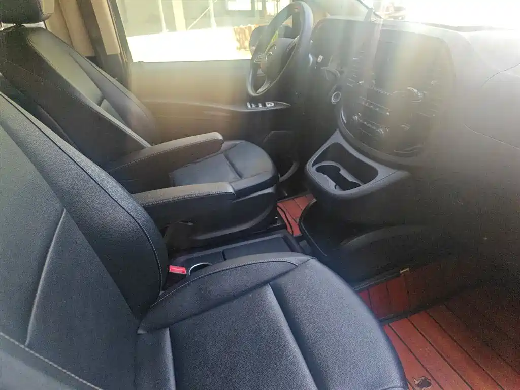 Mercedes-Benz Vito 2019 — фото 15