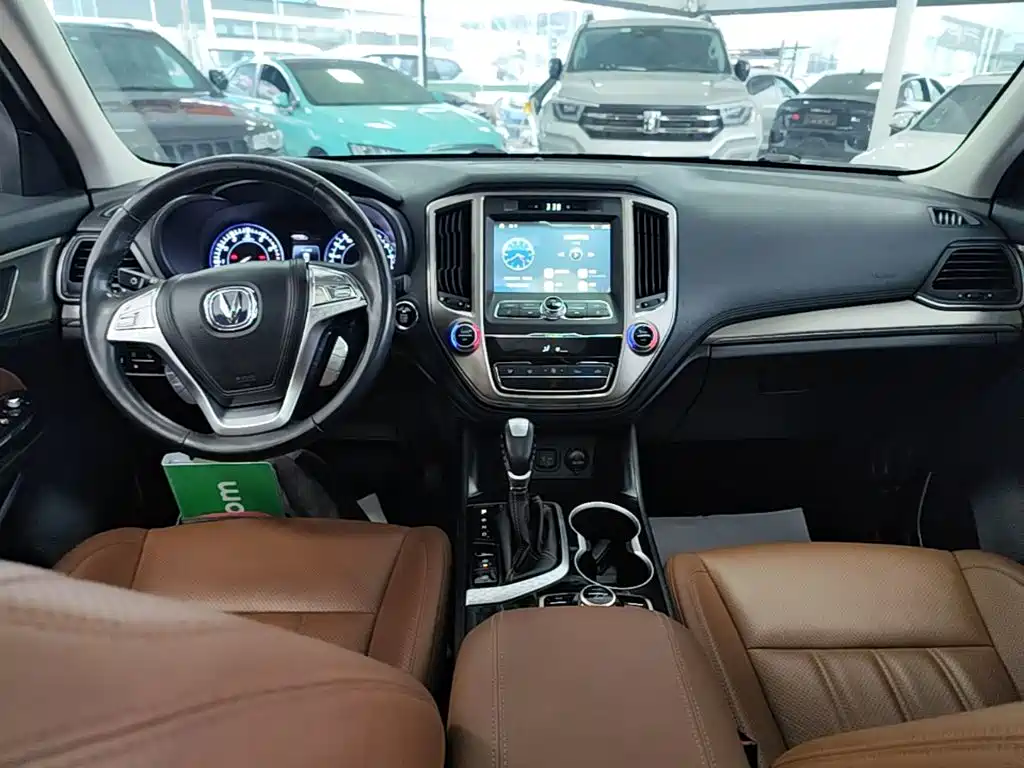 Changan CS95 2018 — фото 10