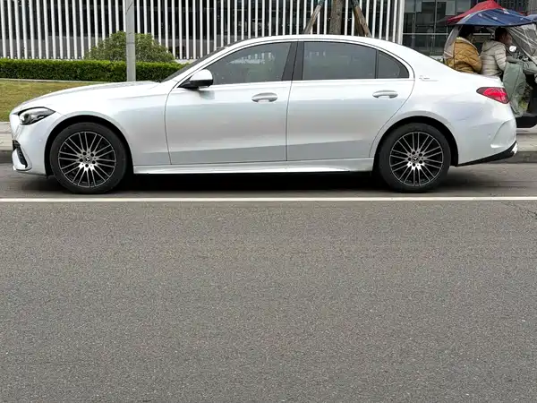 Mercedes-Benz C-Class 2023