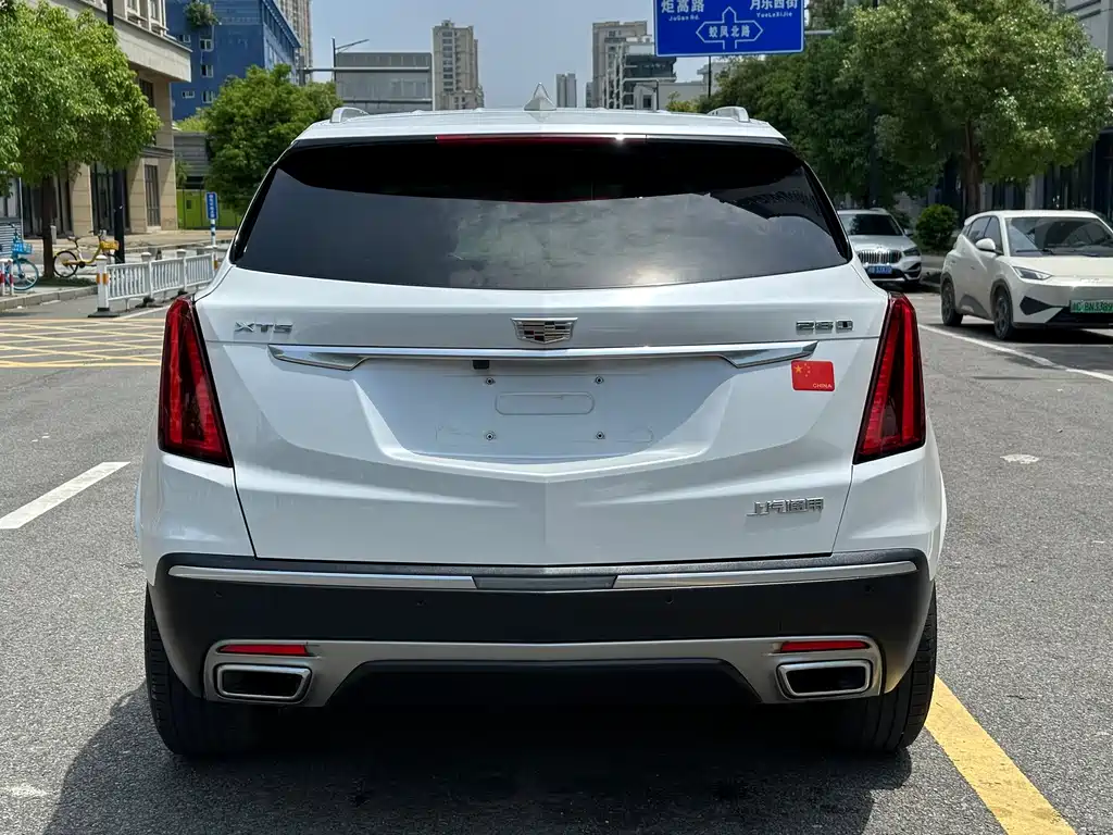Cadillac XT5 2020 — фото 6