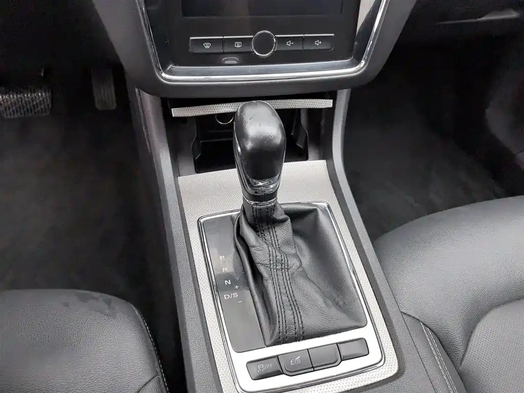 Roewe i6 Classic 2020 — фото 13