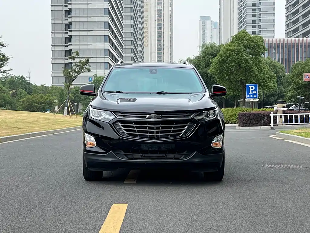 Chevrolet Equinox 2019 — фото 1