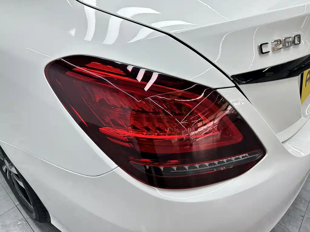 Mercedes-Benz C-Class 2020 — фото 12