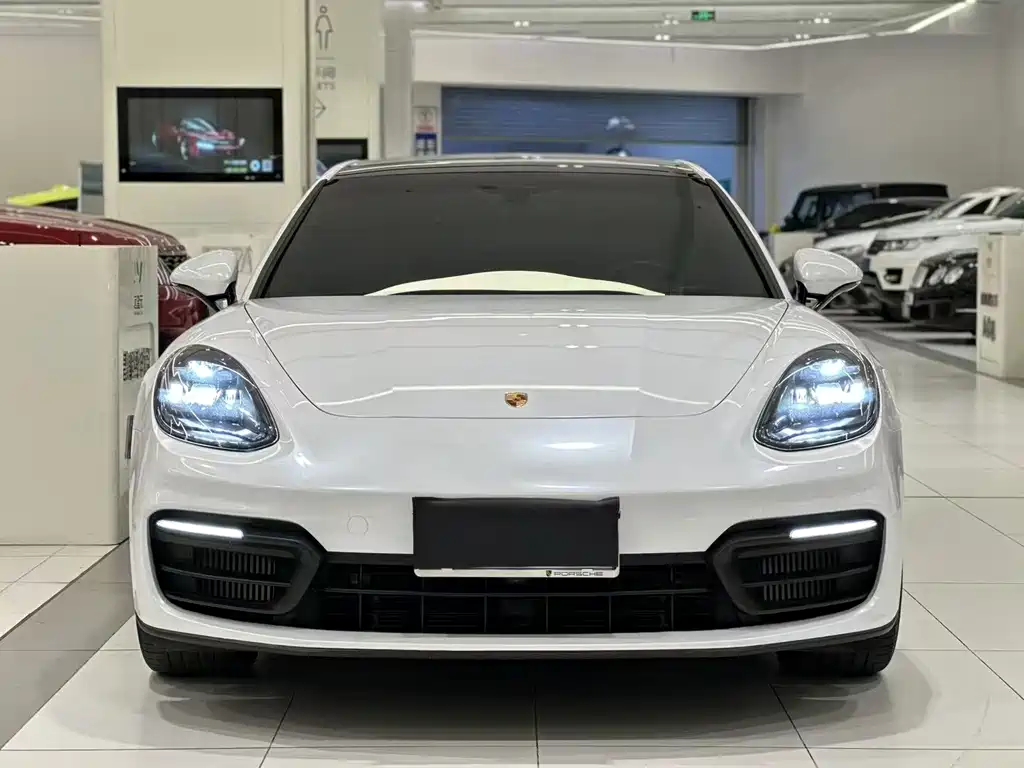 Porsche Panamera 2021 — фото 2