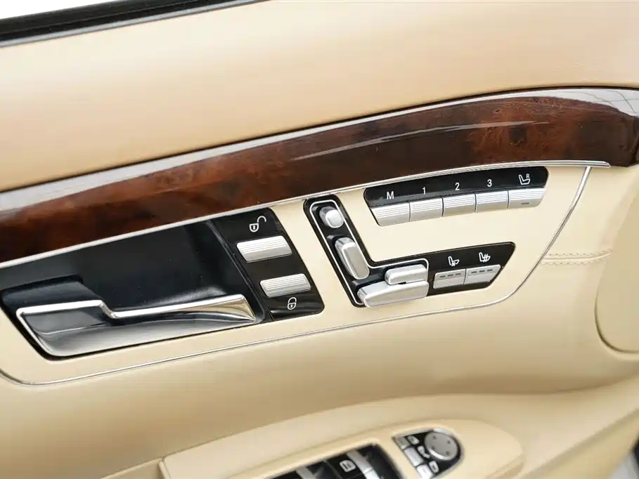 Mercedes-Benz S-Class 2011 — фото 9