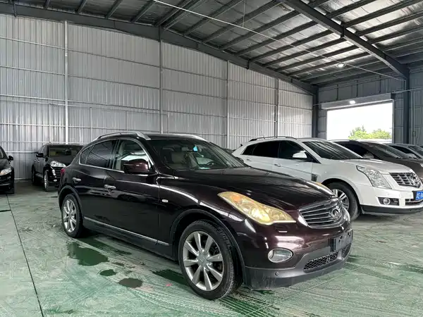 Infiniti EX 2011