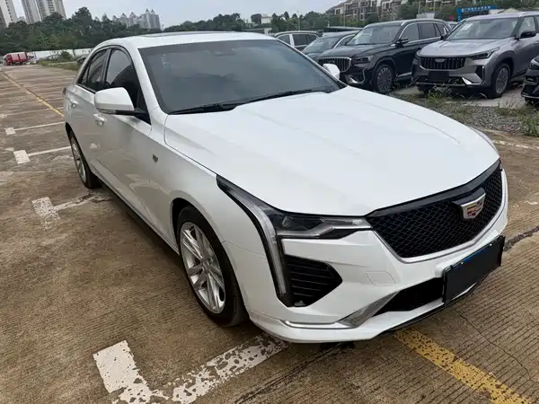 Cadillac CT4 2021