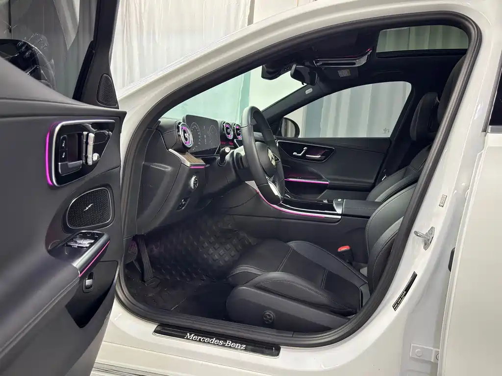 Mercedes-Benz C-Class 2022 — фото 11