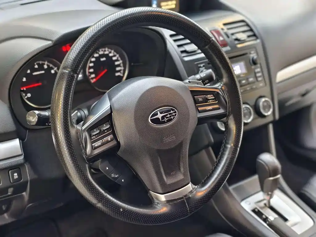 Subaru XV 2013 — фото 16
