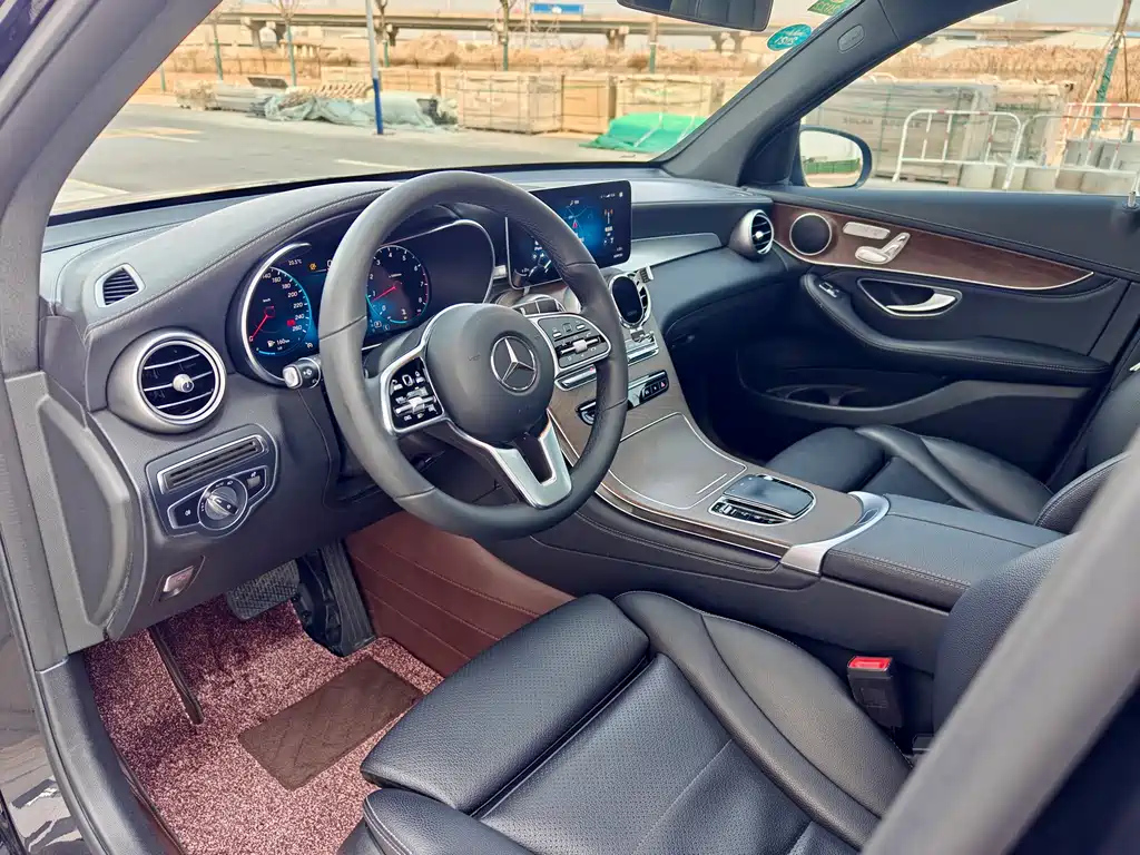 Mercedes-Benz GLC 2020 — фото 13