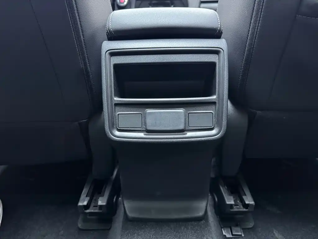 Subaru Forester 2021 — фото 17