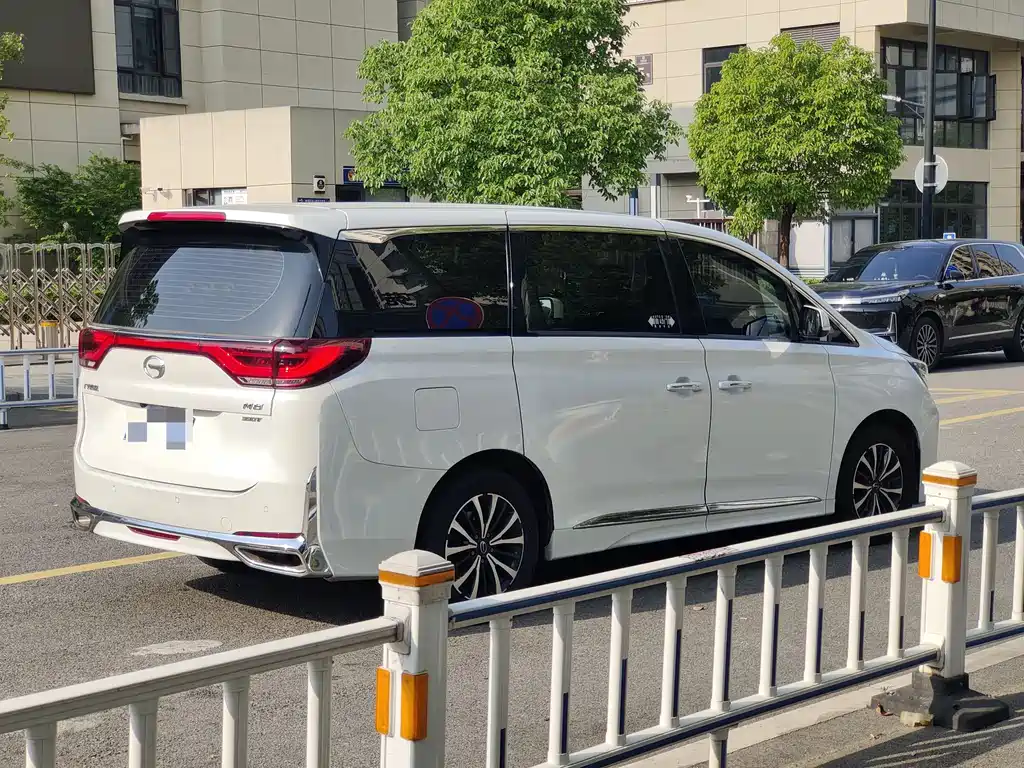 GAC Motor Trumpchi M8 2022 — фото 6