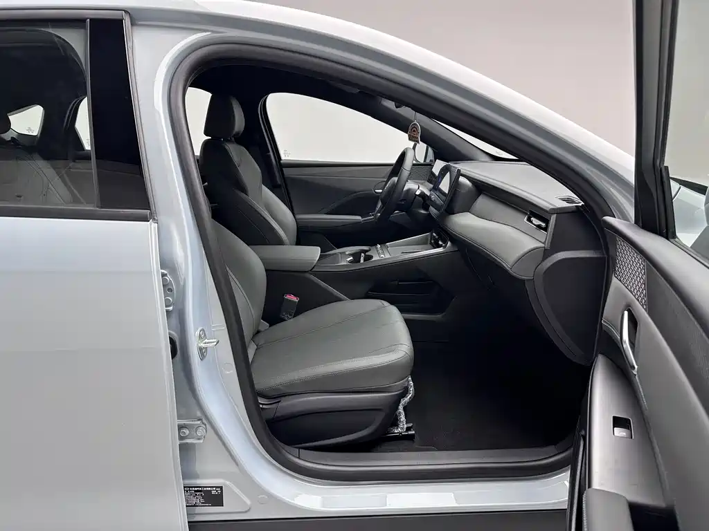 BYD Qin PLUS 2025 — фото 10