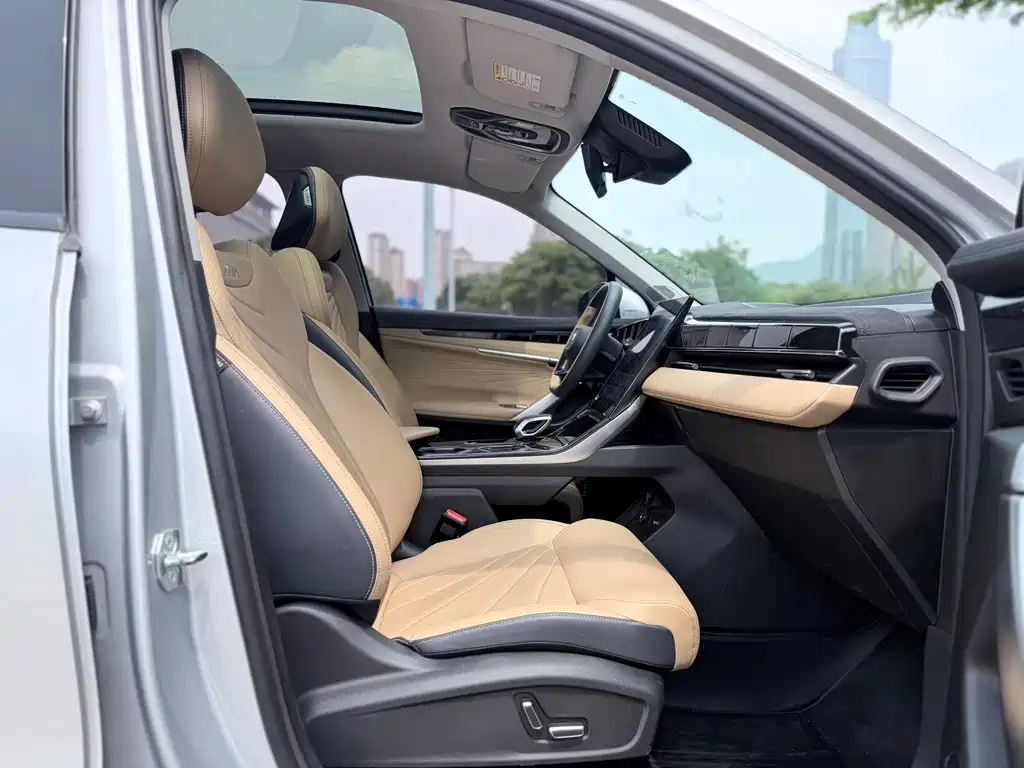 Geely Boyue L 2022 — фото 10